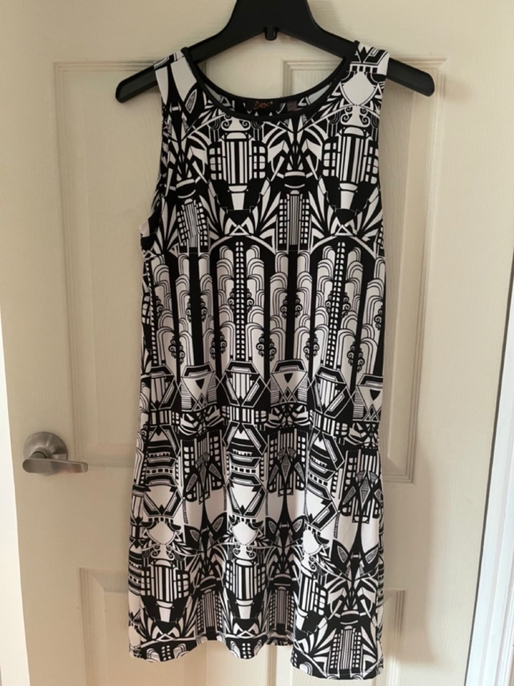 Dex Black & White Graphic Art Deco Bodycon Dress